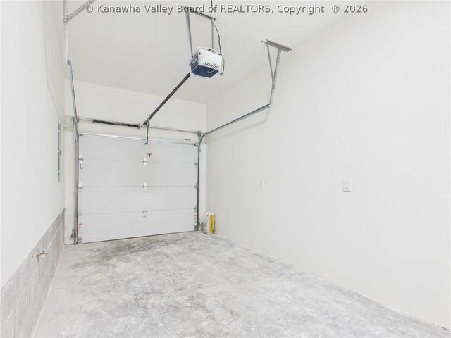 105 Belfast Road 1&2, Charleston, WV 25314