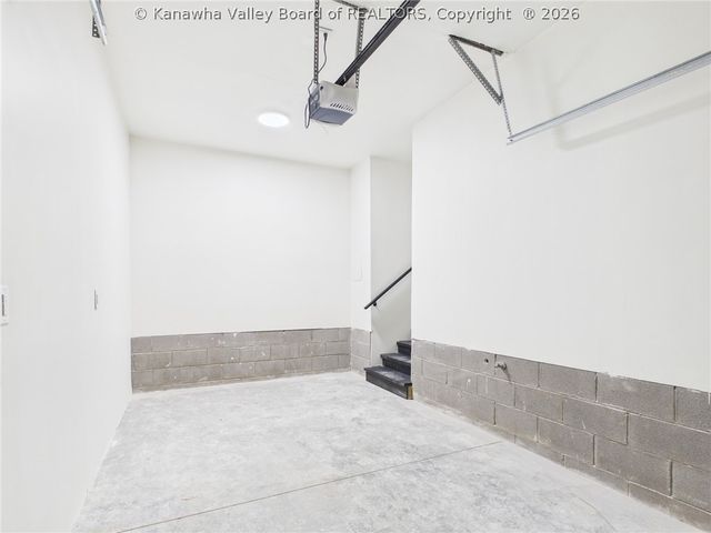 105 Belfast Road 1&2, Charleston, WV 25314