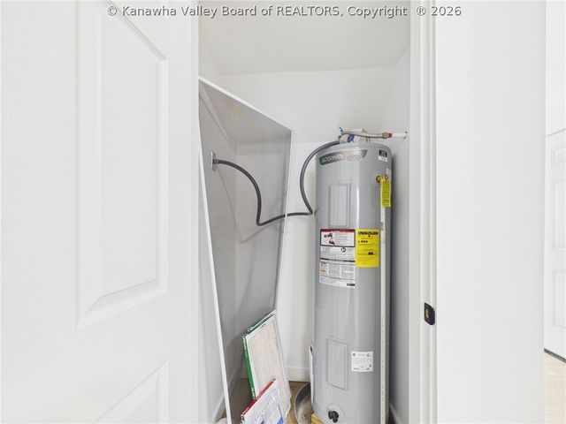 105 Belfast Road 1&2, Charleston, WV 25314