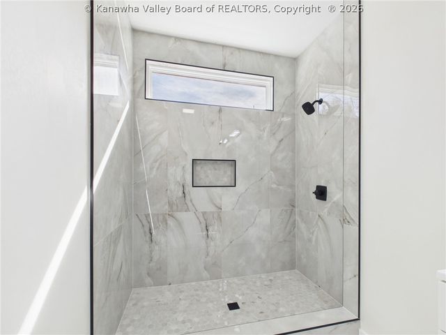 105 Belfast Road 1&2, Charleston, WV 25314