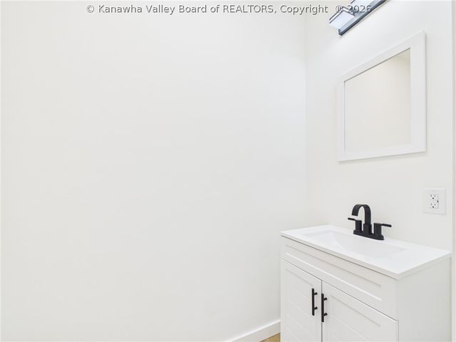 105 Belfast Road 1&2, Charleston, WV 25314