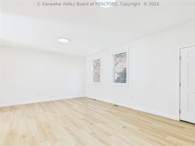 105 Belfast Road 1&2, Charleston, WV 25314