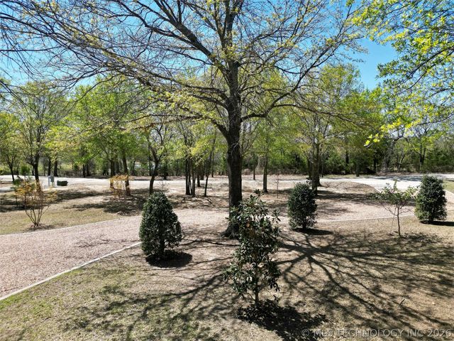 132 Meadowview, Eufaula, OK 74432
