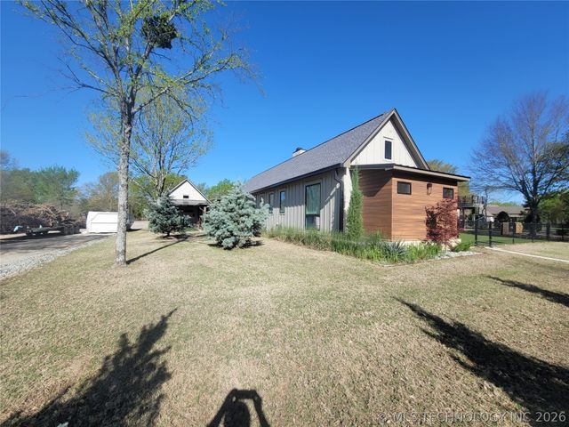 132 Meadowview, Eufaula, OK 74432