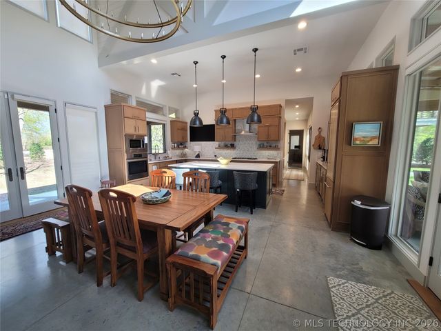 132 Meadowview, Eufaula, OK 74432