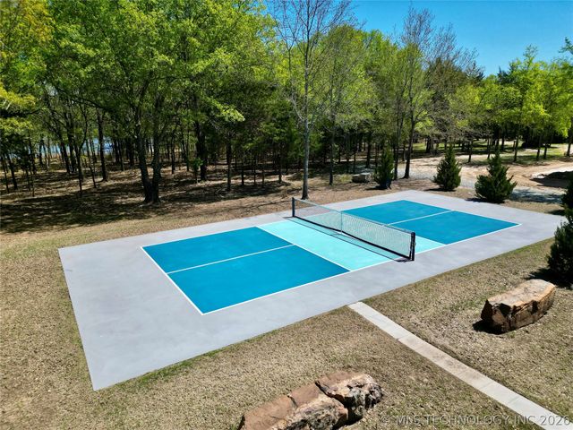 132 Meadowview, Eufaula, OK 74432