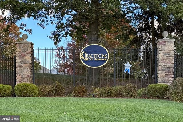 3874 SOMERSET DR, Collegeville, PA 19426