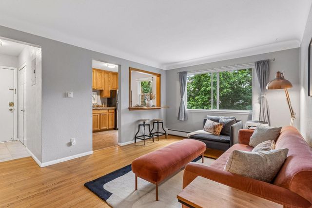 656 Ashland Avenue 7, Saint Paul, MN 55104