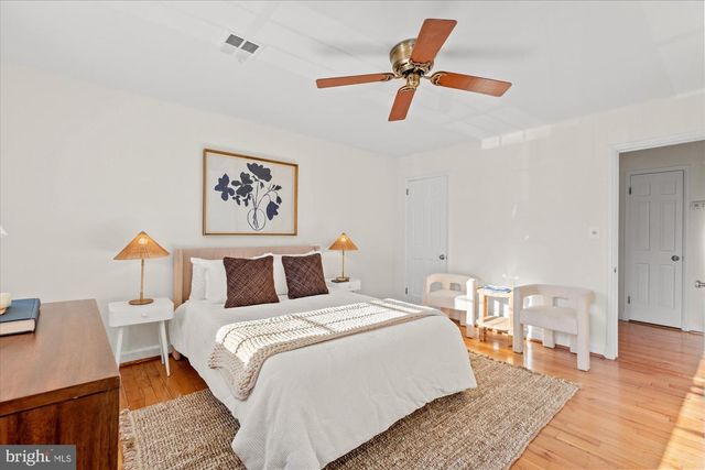 3013 S BUCHANAN ST, Arlington, VA 22206