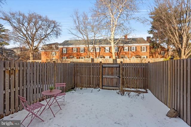 3013 S BUCHANAN ST, Arlington, VA 22206