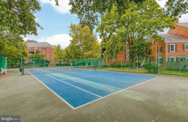 3013 S BUCHANAN ST, Arlington, VA 22206