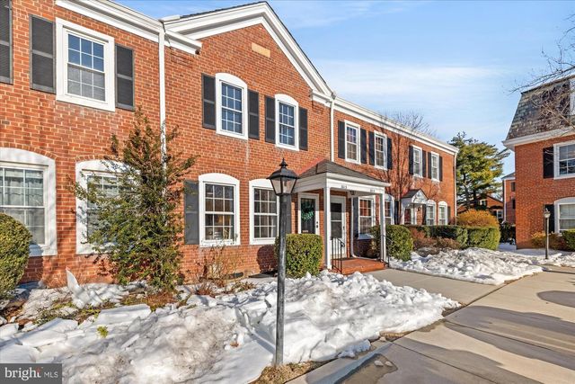 3013 S BUCHANAN ST, Arlington, VA 22206