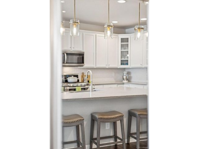 2136 S Saulsbury Ct, Lakewood, CO 80227