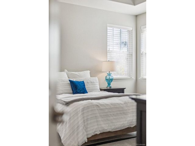 2136 S Saulsbury Ct, Lakewood, CO 80227