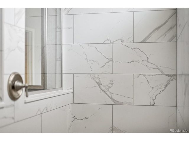 2136 S Saulsbury Ct, Lakewood, CO 80227