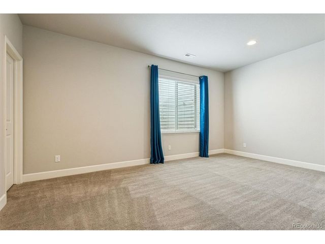 2136 S Saulsbury Ct, Lakewood, CO 80227