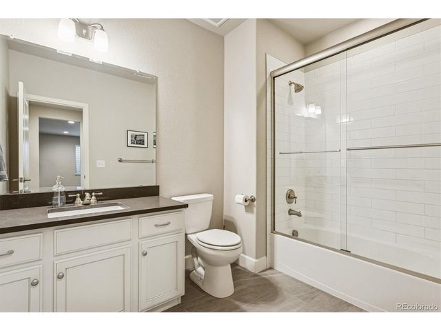 2136 S Saulsbury Ct, Lakewood, CO 80227