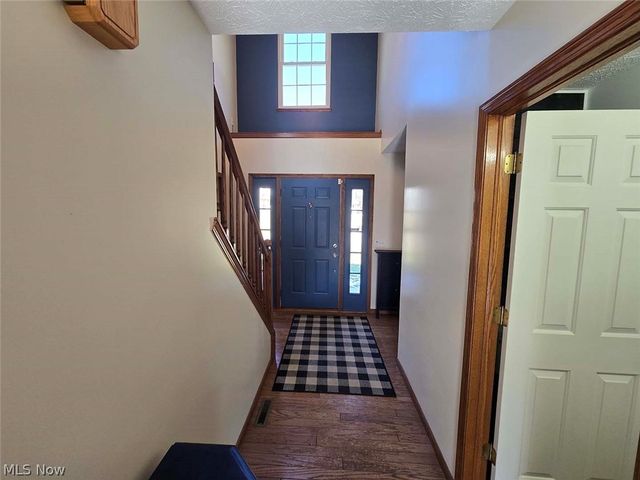 11866 Packets Street NW, Canal Fulton, OH 44614