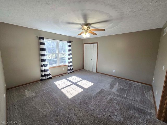 11866 Packets Street NW, Canal Fulton, OH 44614