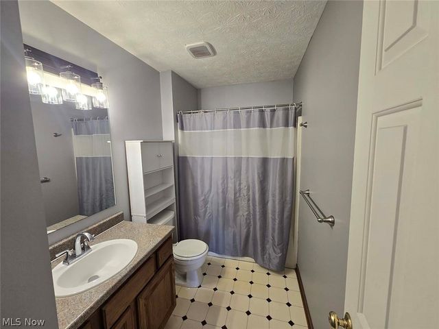 11866 Packets Street NW, Canal Fulton, OH 44614