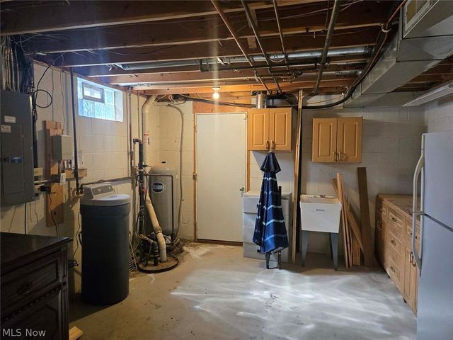 11866 Packets Street NW, Canal Fulton, OH 44614