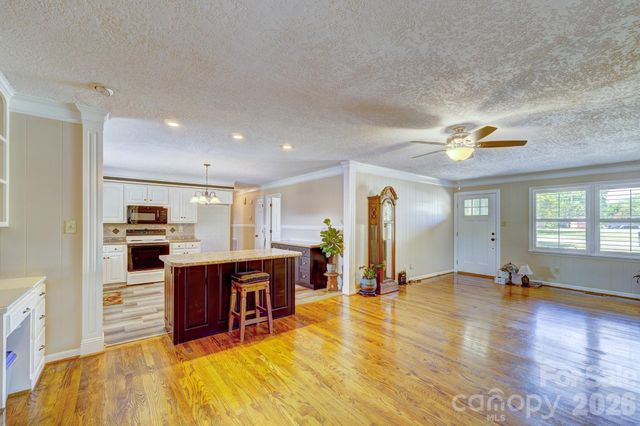 1014 Ranbar Street, Cherryville, NC 28021