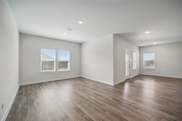 809 Vineyard Way, Forney, TX 75126