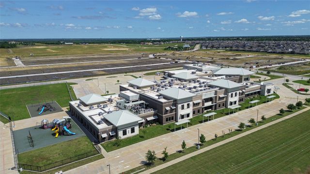 809 Vineyard Way, Forney, TX 75126