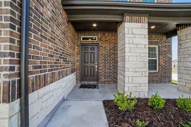 809 Vineyard Way, Forney, TX 75126