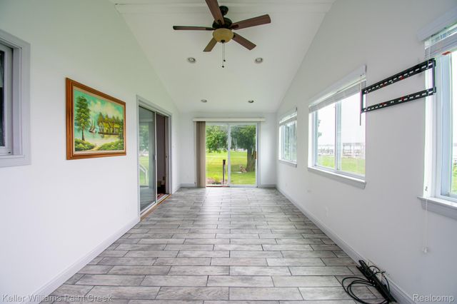 6533 RIVER Road, Marine City, MI 48039