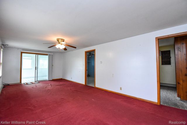6533 RIVER Road, Marine City, MI 48039