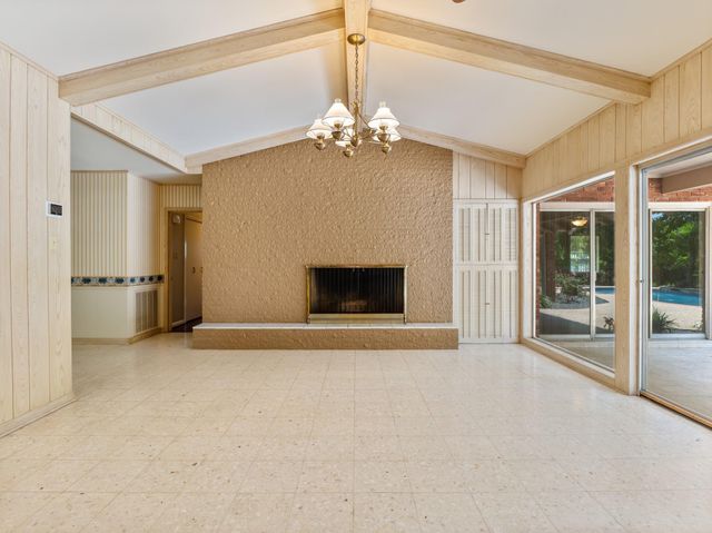 2310 Oak Drive, Bay City, TX 77414