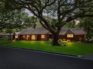 2310 Oak Drive, Bay City, TX 77414