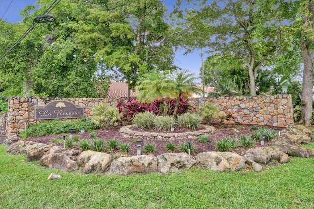 7350 NW 83rd Avenue, Tamarac, FL 33321