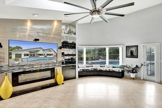 7350 NW 83rd Avenue, Tamarac, FL 33321