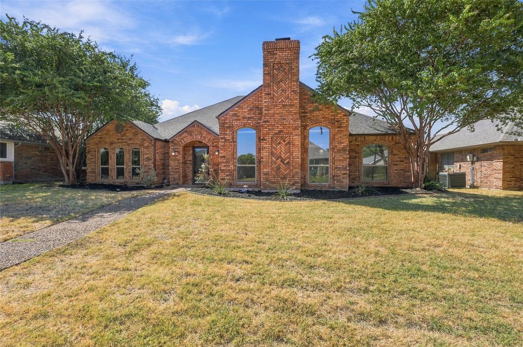 2312 Stone Glen Lane, Carrollton, TX 75007 — photo 2