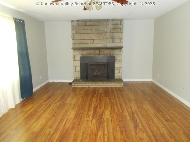 228 Crooked Creek Road, Scott Depot, WV 25560