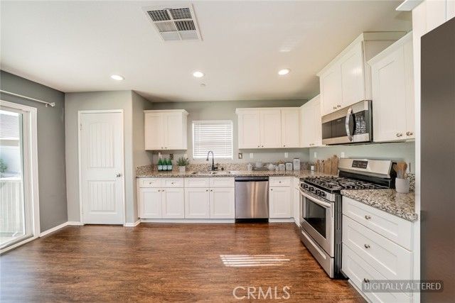 381 Brittania Road, Hemet, CA 92543