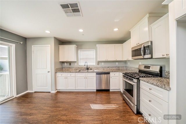 381 Brittania Road, Hemet, CA 92543