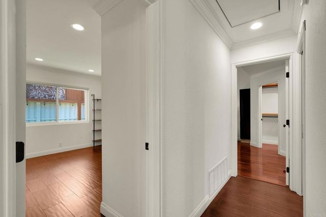 8151 Caminito Sonoma, La Jolla, CA 92037