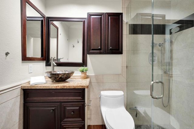 8151 Caminito Sonoma, La Jolla, CA 92037
