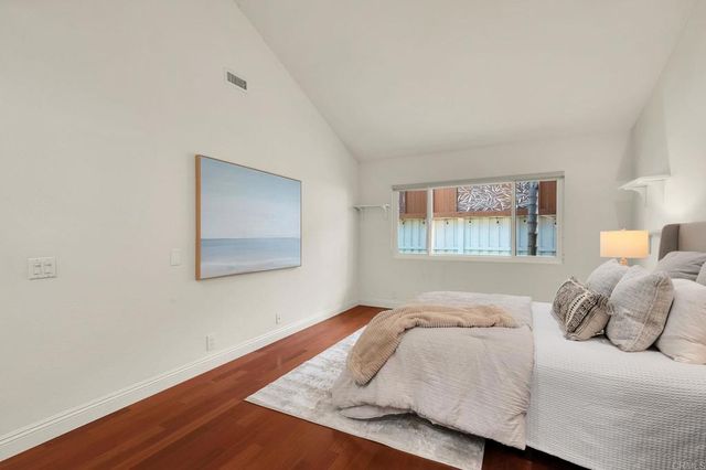 8151 Caminito Sonoma, La Jolla, CA 92037