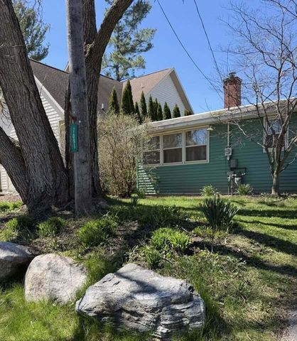 7091 Davies Drive, Rockford, MI 49341