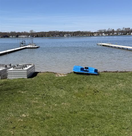 7091 Davies Drive, Rockford, MI 49341