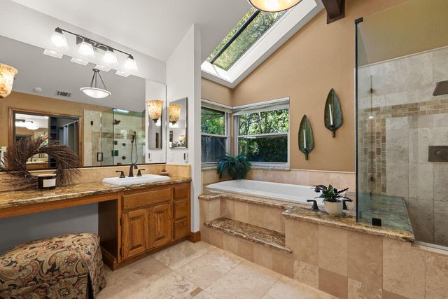 9125 Shady Hollow Way, Fair Oaks, CA 95628