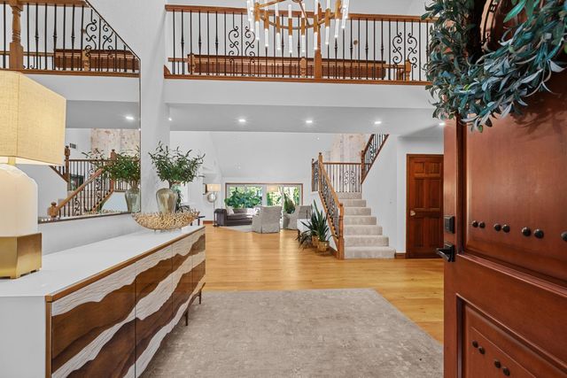 9125 Shady Hollow Way, Fair Oaks, CA 95628