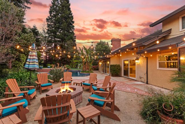 9125 Shady Hollow Way, Fair Oaks, CA 95628