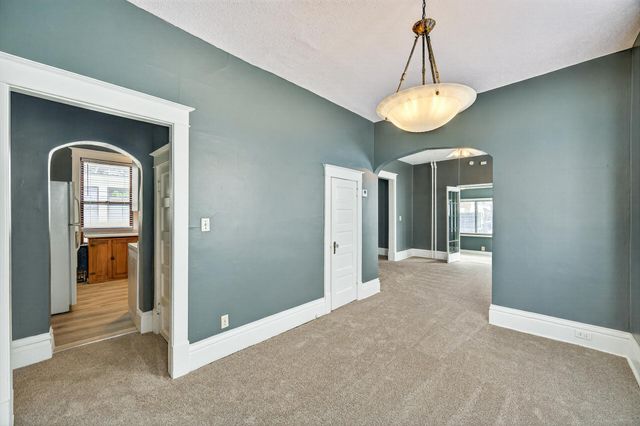 3328 5th Avenue S, Minneapolis, MN 55408