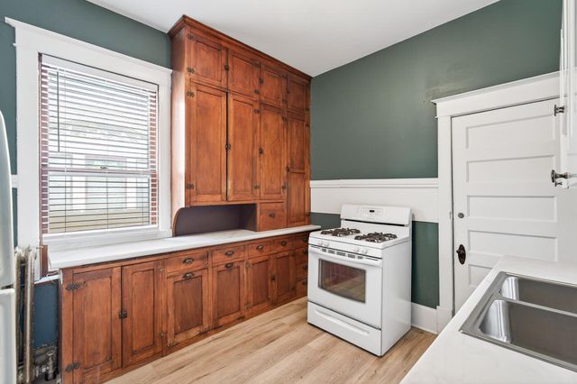 3328 5th Avenue S, Minneapolis, MN 55408