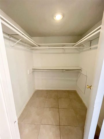 19319 Lazy Valley Drive, Katy, TX 77449